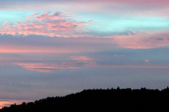 5-Linds-Wolkenschiffe-ueber-dem-alten-Rothenberg